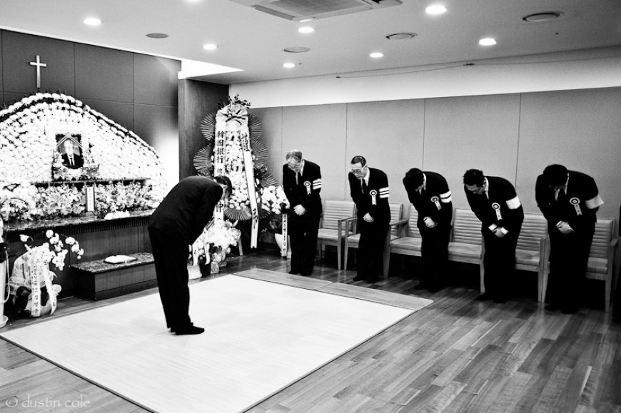 Biết điều này về phong tục tang lễ Hàn Quốc để tránh bỡ ngỡ khi tham dự